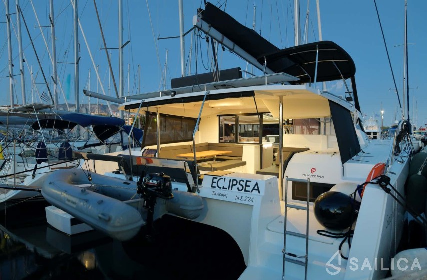 Saona 47 - Yacht Charter Sailica