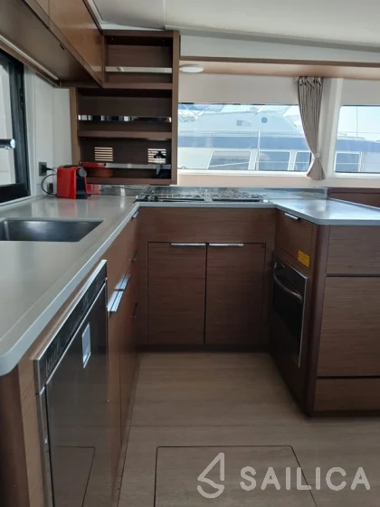 Lagoon 46  - Yacht Charter Sailica