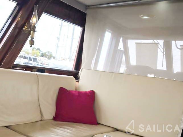 Waverunner 55 - Yacht Charter Sailica