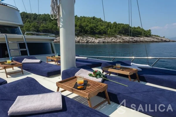 Gulet - Yacht Charter Sailica