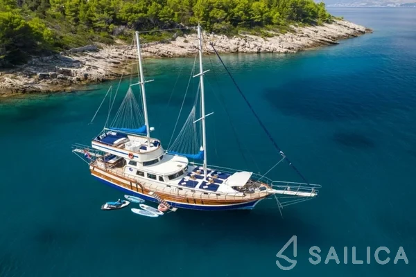 Gulet - Yacht Charter Sailica