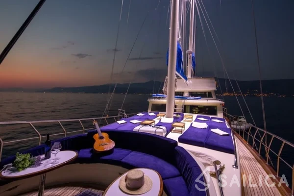 Gulet - Yacht Charter Sailica