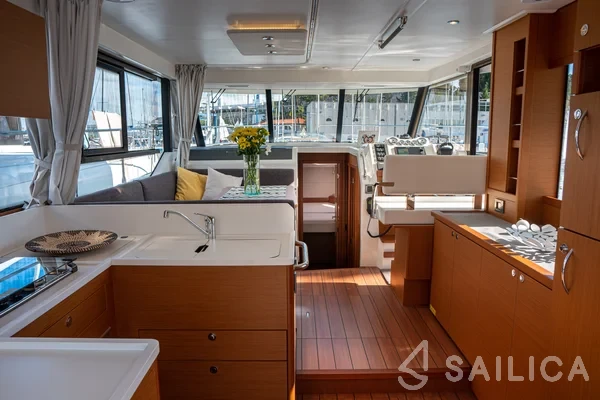 Swift Trawler 41 - Yacht Charter Sailica