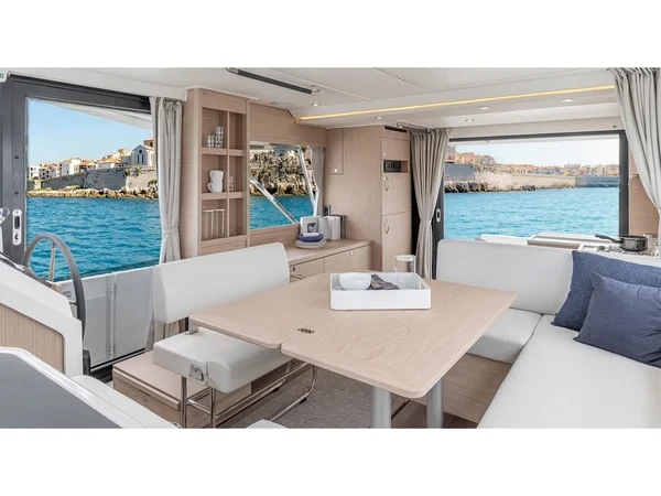 Swift Trawler 41 - Yacht Charter Sailica