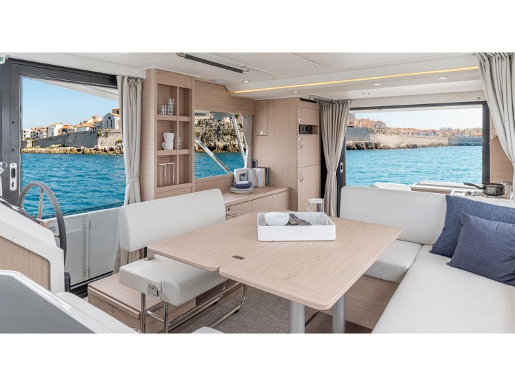 Swift Trawler 41 - Yacht Charter Sailica