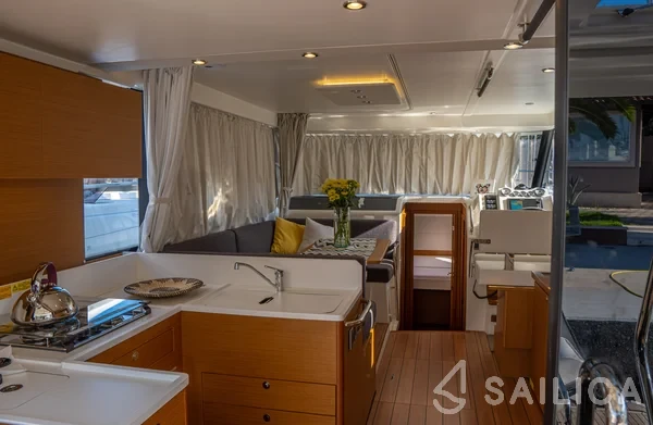 Swift Trawler 41 - Yacht Charter Sailica