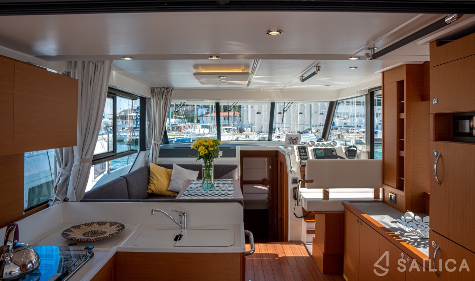 Swift Trawler 41 - Yacht Charter Sailica