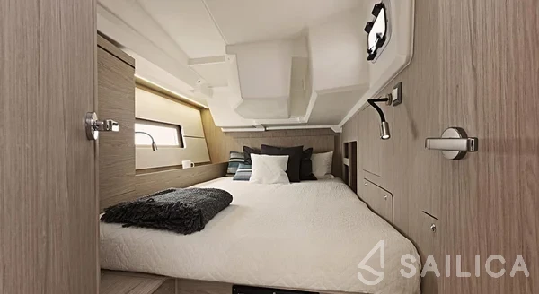 Oceanis 46.1 - Yacht Charter Sailica
