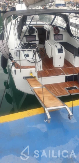 Sun Odyssey 410 - Yacht Charter Sailica