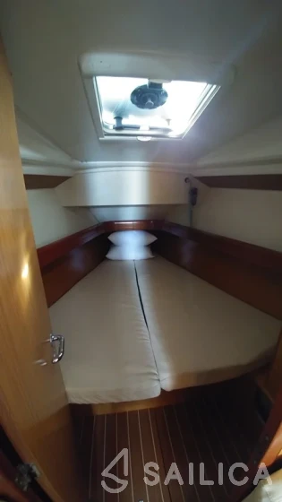Sun Odyssey 36i - Yacht Charter Sailica