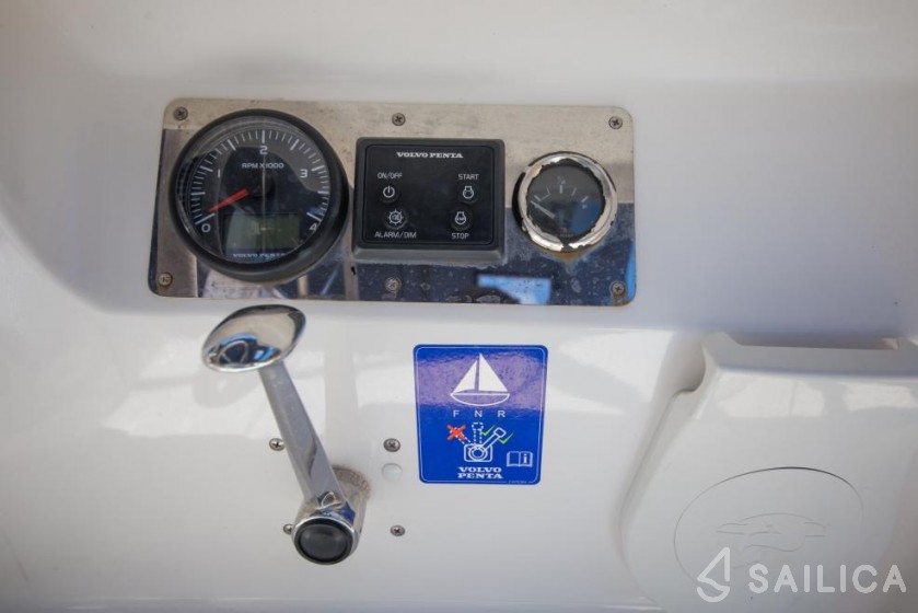 Bavaria Cruiser 41 - Yacht Charter Sailica