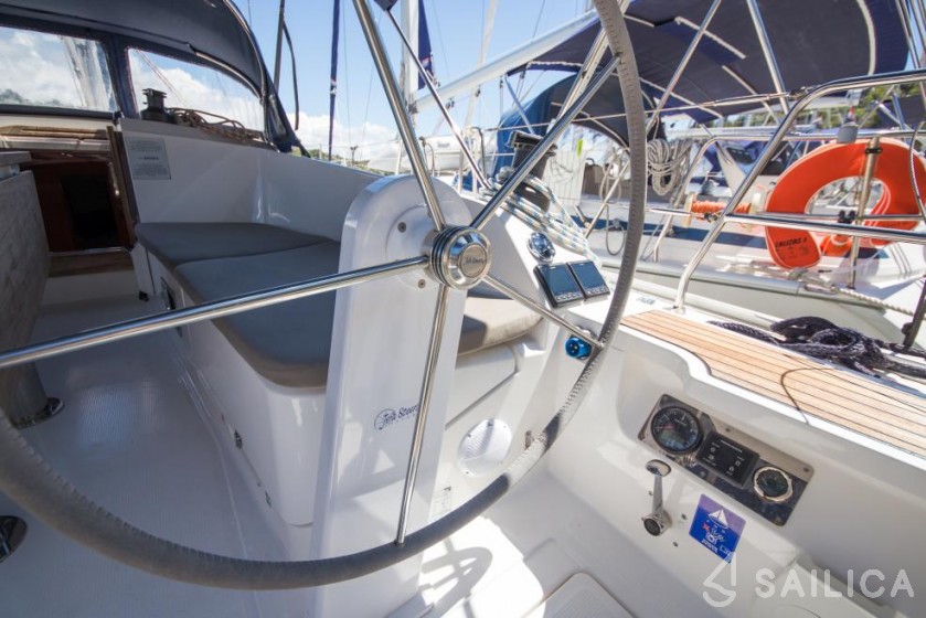 Bavaria Cruiser 41 - Yacht Charter Sailica