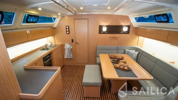 Bavaria 46 Cruiser - Yacht Charter Sailica