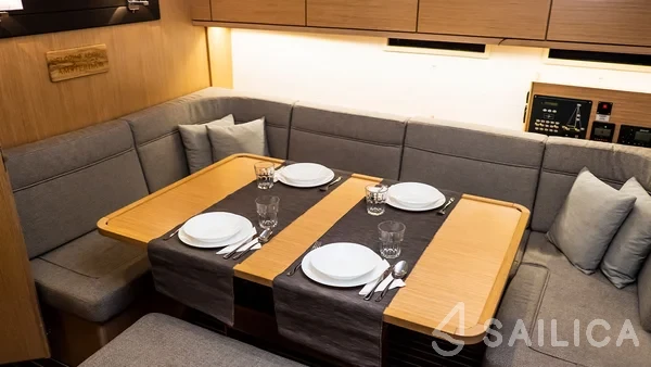 Bavaria 46 Cruiser - Yacht Charter Sailica