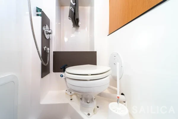 Bavaria 33 Cruiser - Yacht Charter Sailica