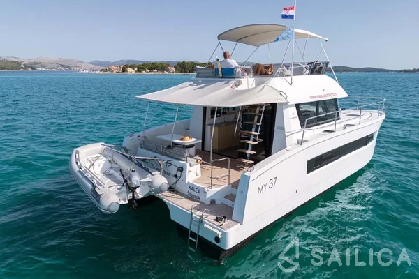 MY 37 - Yacht Charter Sailica