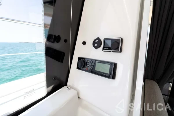MY 37 - Yacht Charter Sailica