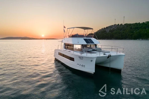 MY 37 - Yacht Charter Sailica