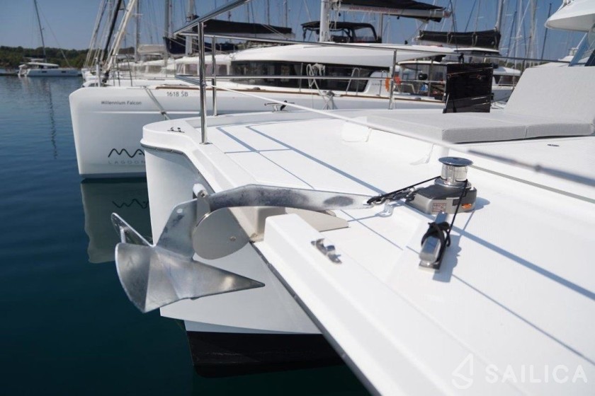 MY 37 - Yacht Charter Sailica