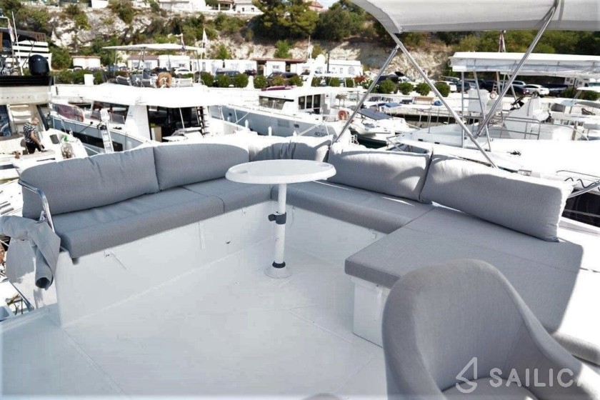 MY 37 - Yacht Charter Sailica