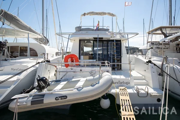 MY 37 - Yacht Charter Sailica