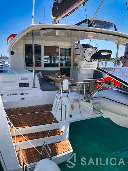 Lagoon 40 - Yacht Charter Sailica