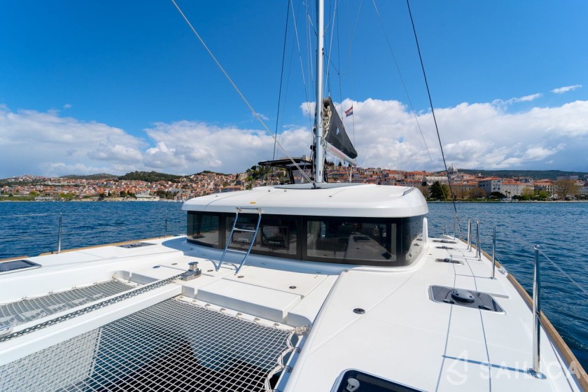 Lagoon 40 - Yacht Charter Sailica