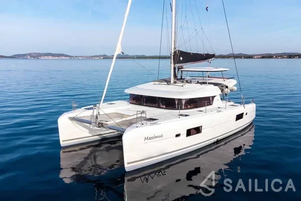 Lagoon 42 - Photo #4 Lagoon 42 - Yacht Charter Sailica