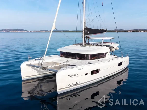 Lagoon 42 - Photo #19 Lagoon 42 - Yacht Charter Sailica
