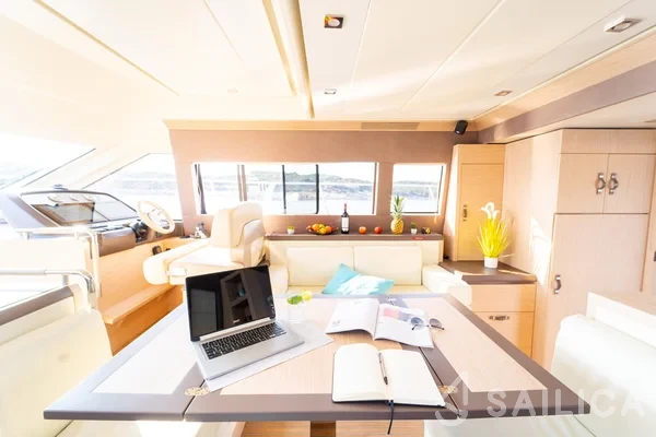 Monte Carlo 5 - Yacht Charter Sailica