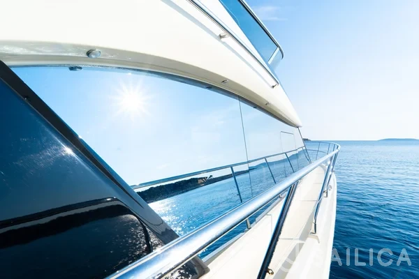 Monte Carlo 5 - Yacht Charter Sailica