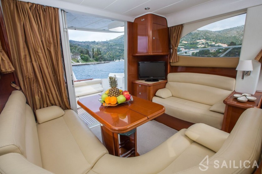 Prestige 36 - Yacht Charter Sailica