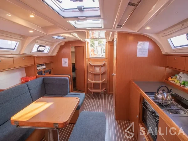 Bavaria 41 - Yacht Charter Sailica