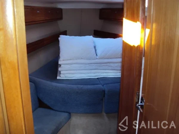 Bavaria 39 Cruiser - Yacht Charter Sailica