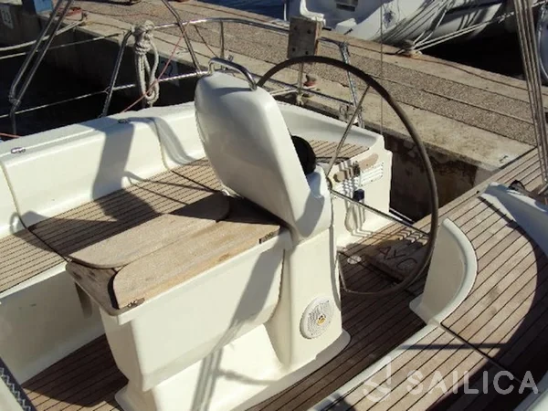 Bavaria 39 Cruiser - Yacht Charter Sailica