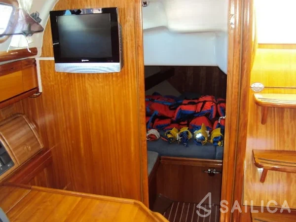 Bavaria 39 Cruiser - Yacht Charter Sailica