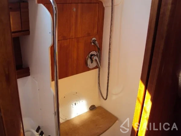 Bavaria 39 Cruiser - Yacht Charter Sailica