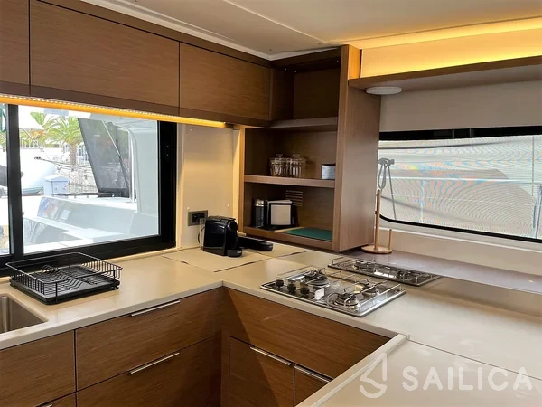 Lagoon 46  - Yacht Charter Sailica