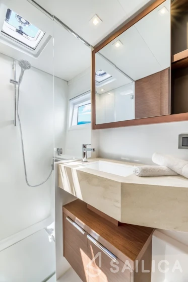 Lagoon 46  - Yacht Charter Sailica