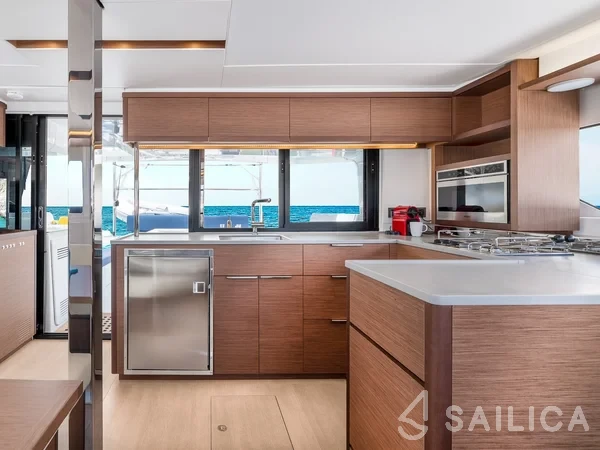 Lagoon 46  - Yacht Charter Sailica