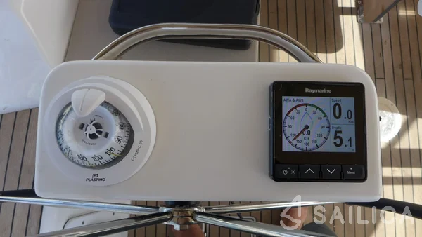 Dufour 360 GL - Yacht Charter Sailica