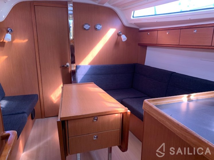 Bavaria 37 Cruiser - Yacht Charter Sailica
