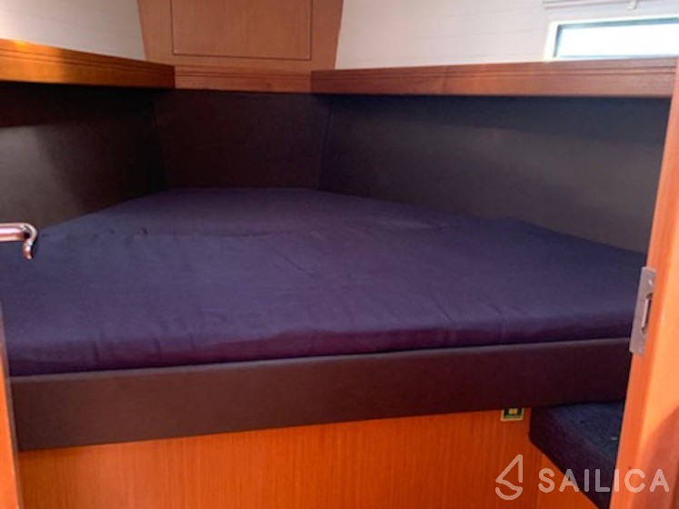 Bavaria 37 Cruiser - Yacht Charter Sailica