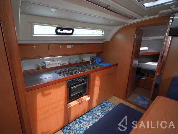 Bavaria 41 Cruiser - Yacht Charter Sailica