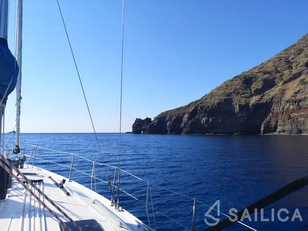 Bavaria 41 Cruiser - Yacht Charter Sailica