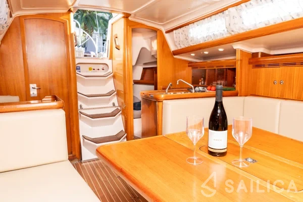 Elan 333 - Yacht Charter Sailica