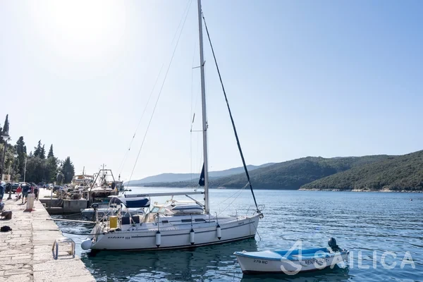 Elan 333 - Yacht Charter Sailica