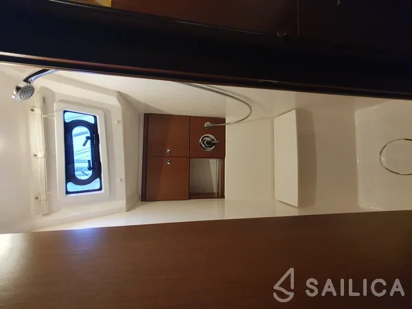 Bavaria 46 Cruiser - Yacht Charter Sailica