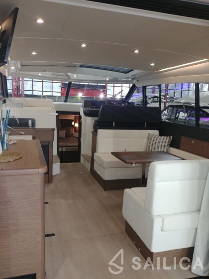 Jeanneau NC 14 - Yacht Charter Sailica