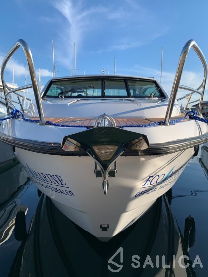 Flipper 900 ST - Yacht Charter Sailica